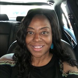 Meet your Posher, Lesliee